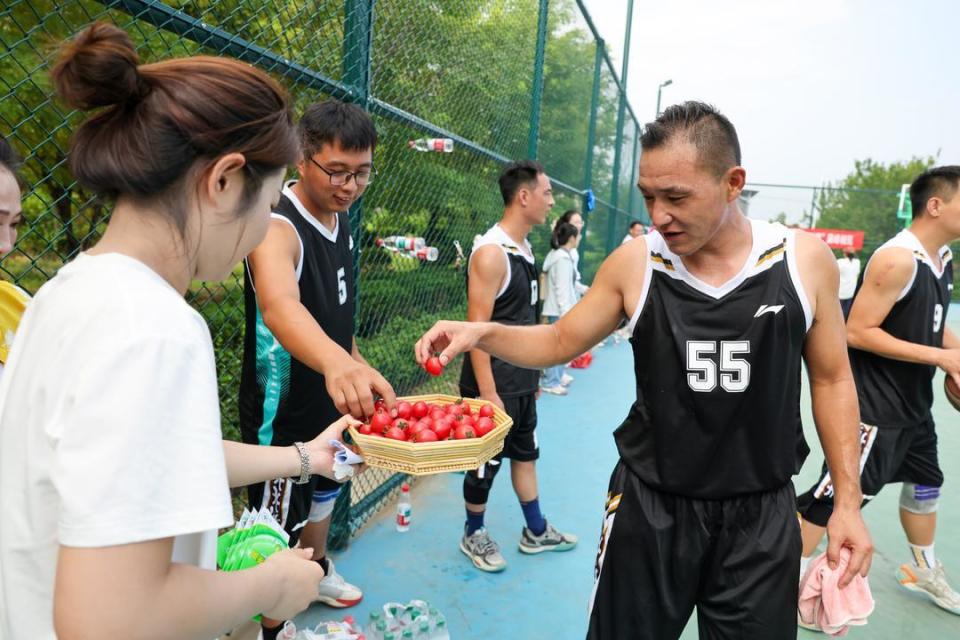 经过激烈的 经过激烈的