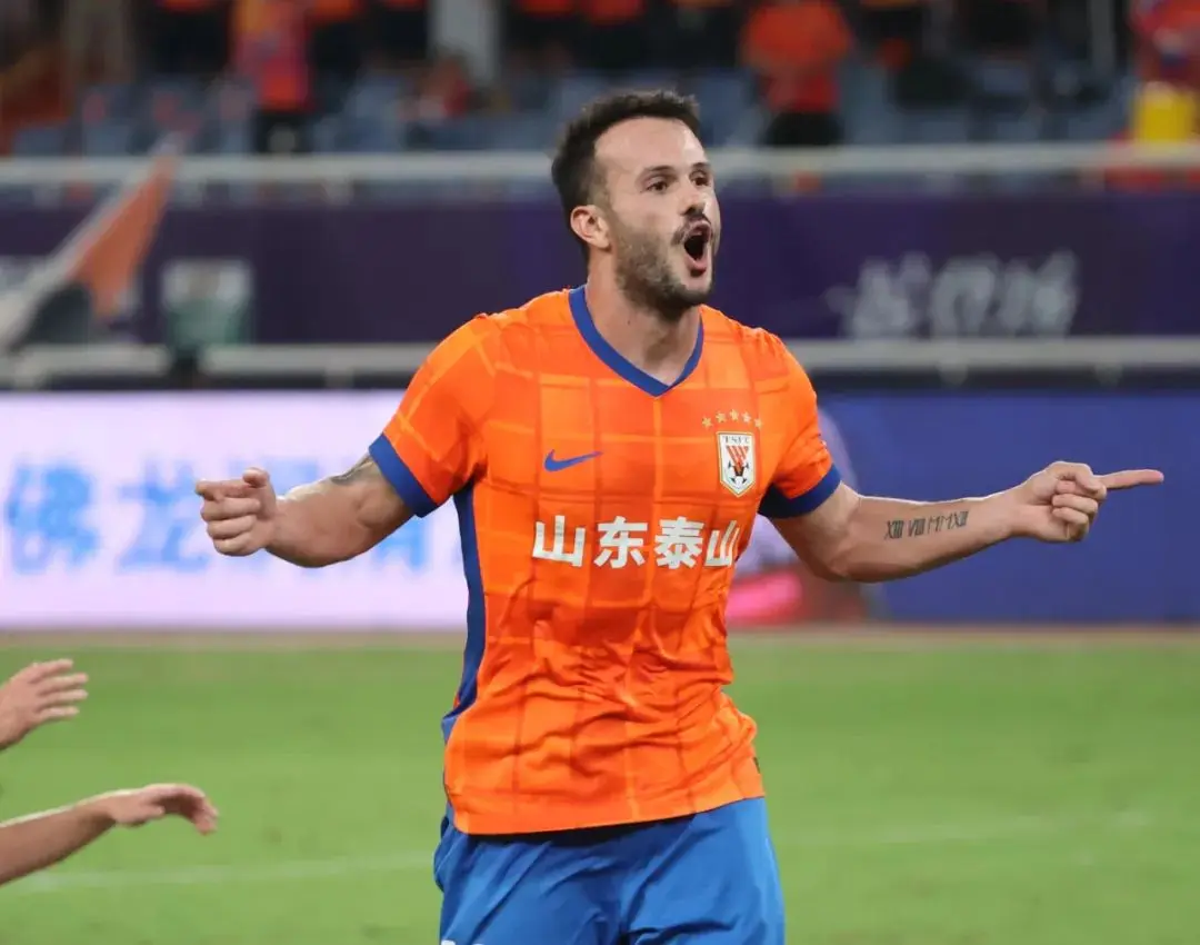 山东泰山队, 符合山东球, img 山东泰山队, 符合山东球, img